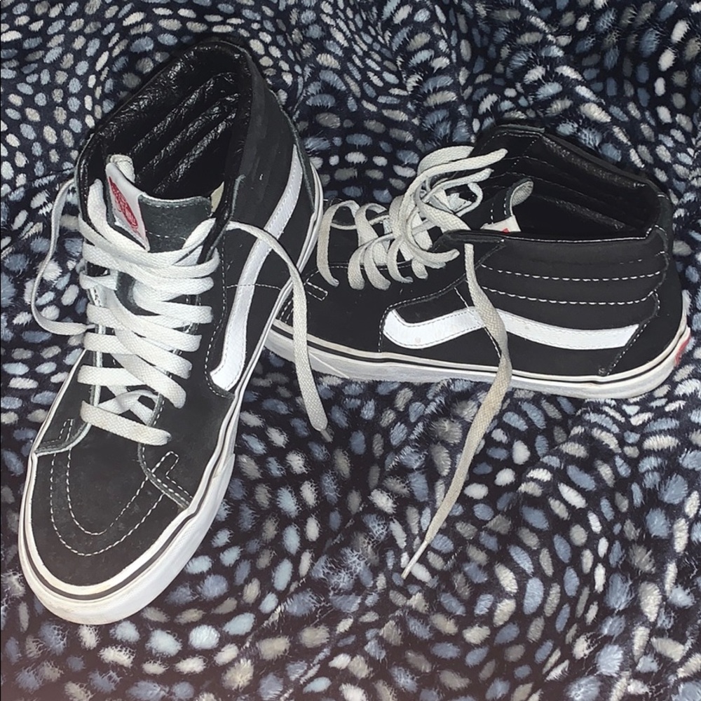 Black and white high top vans‼️